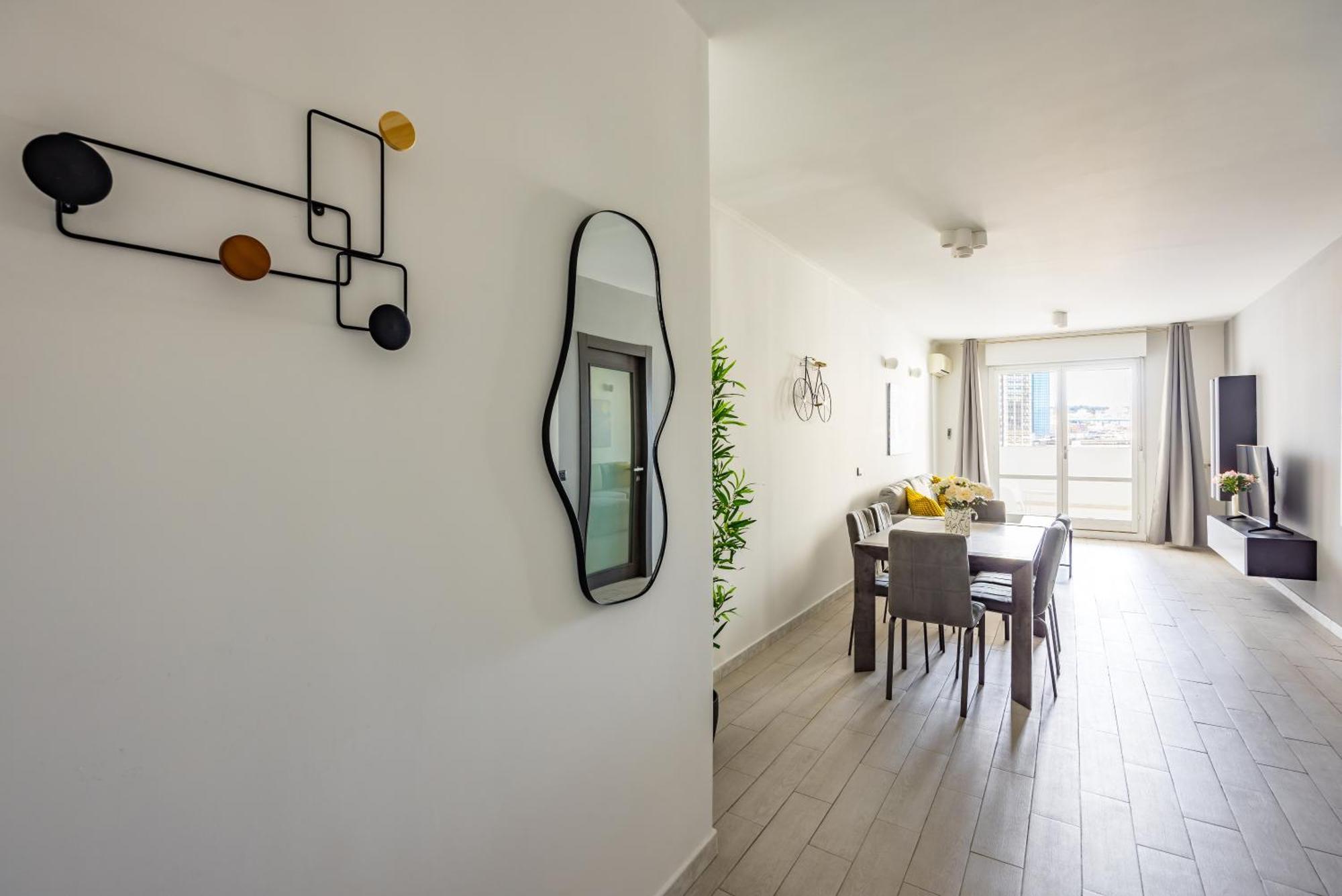 Casa Kenzo With Parking By Napoliapartments * Naples
