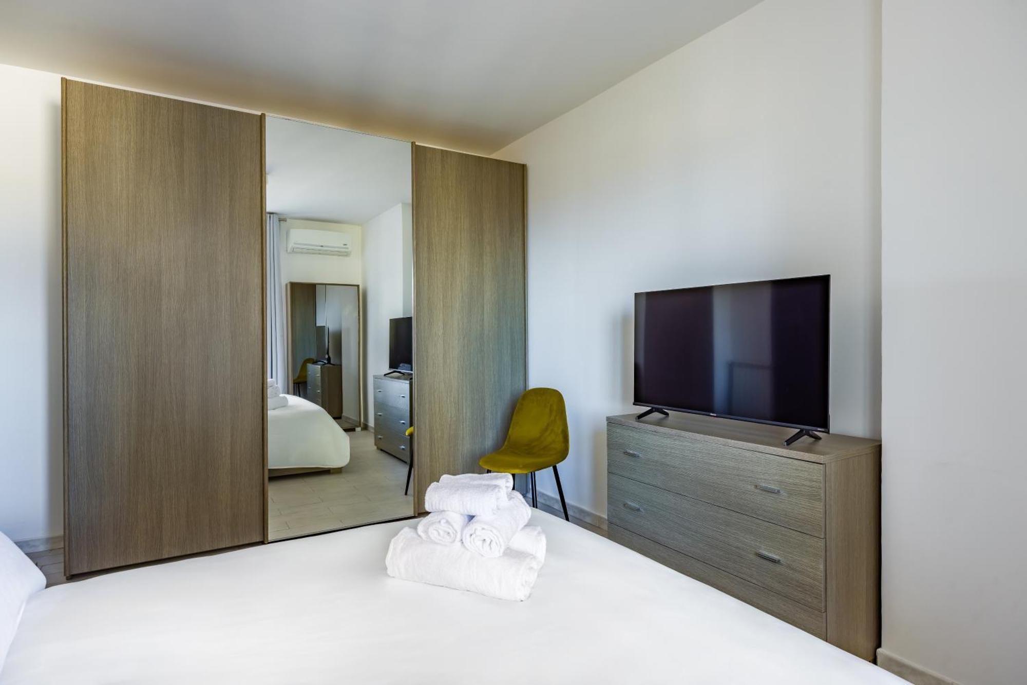 Casa Kenzo With Parking By Napoliapartments Apartment *