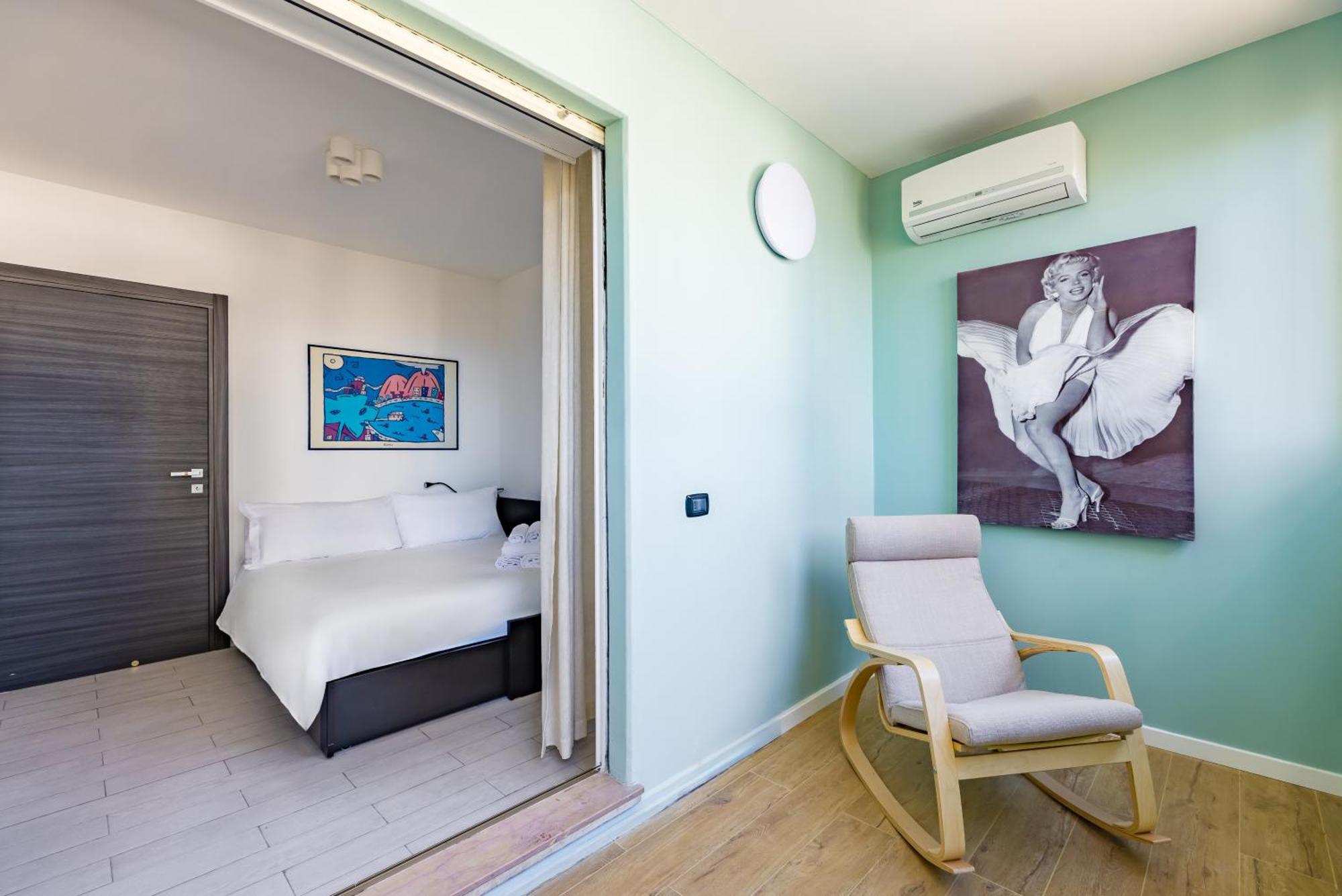 Casa Kenzo With Parking By Napoliapartments *