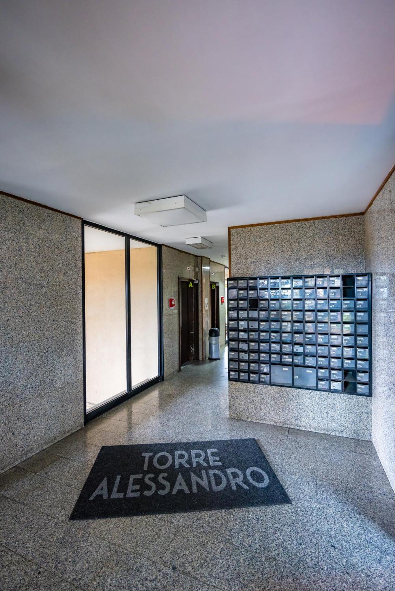 Casa Kenzo With Parking By Napoliapartments * Naples
